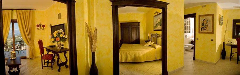 Villa Angela Taormina Luaran gambar